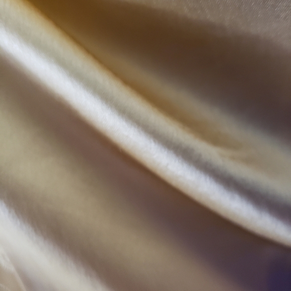 GORGEOUS Vanshik Silk Wedding Sherwani - Picture 5 of 10